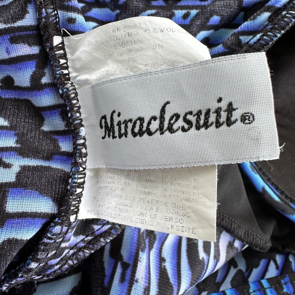 Miraclesuit One Piece Swimsuit Blue Black Print Cross Front Size M? - Picture 10 of 13